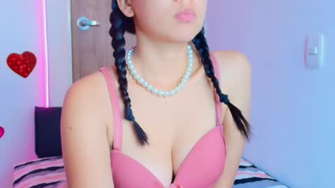 mady  online show from October 4, 5:38 am