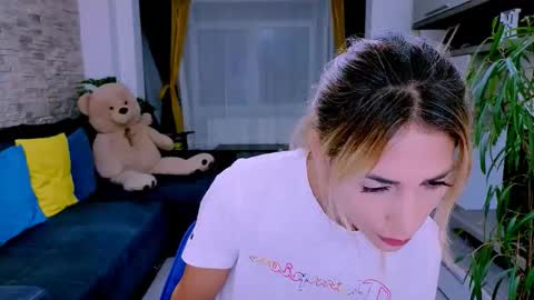 Snapshot of madyeroberts chatting on September 12, 10:01 pm Madye Roberts online show from September 12, 10:01 pm