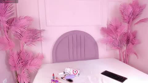 madyscarlett online show from October 12, 12:20 pm