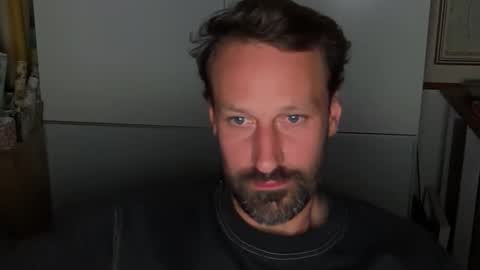 maenu_69 online show from October 18, 9:30 pm