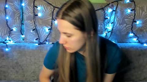 Snapshot of maggiecake chatting on February 17, 3:15 am Maggie online show from February 17, 3:15 am