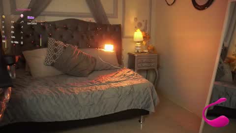   online show from October 30, 9:59 pm