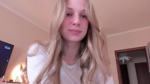 Alice  online show from March 11, 10:40 am