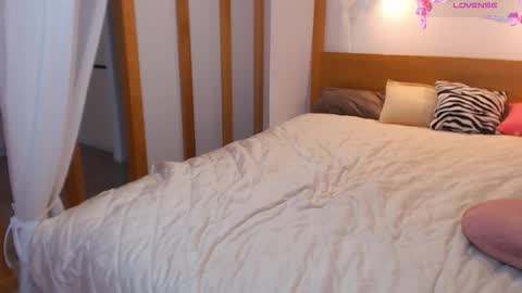 Hypnotizing online show from September 30, 4:01 am