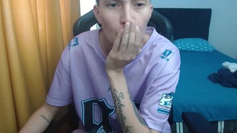 Jade online show from March 28, 5:03 pm