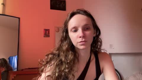 Mikky or Moon online show from September 18, 9:02 am