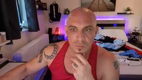 magicmike1110 online show from November 30, 9:55 pm