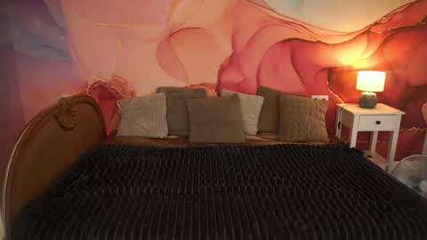 Emily online show from November 10, 1:58 pm