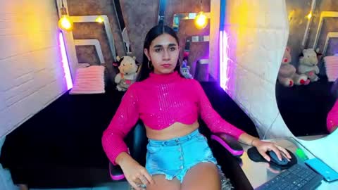 mahiara hot online show from August 1, 2:07 pm