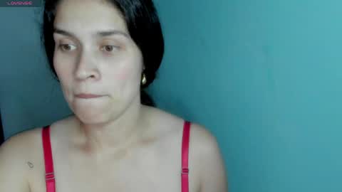 Mahiia online show from April 13, 3:11 am