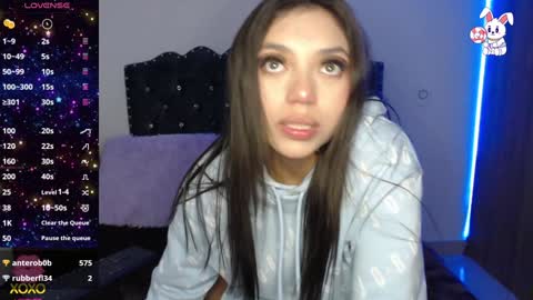 Snapshot of maiaa_evans chatting on January 9, 12:57 am t online show from January 9, 12:57 am