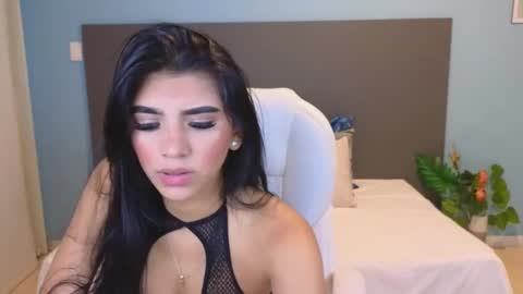 Maiaa Ruiz  online show from January 22, 1:53 pm