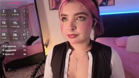 Maia   online show from August 1, 9:27 pm