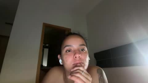 Maia  online show from July 2, 10:58 pm