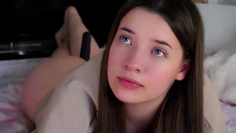 Lucy online show from October 21, 3:22 am