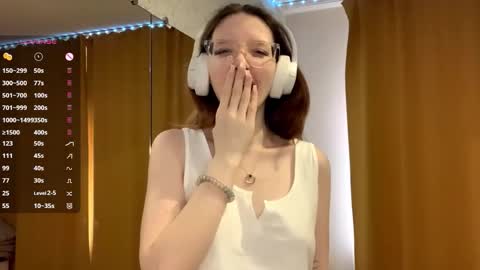 Elina online show from October 19, 9:25 am