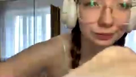 Elina online show from October 17, 9:24 am