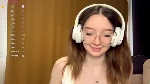 Elina online show from October 20, 9:36 am