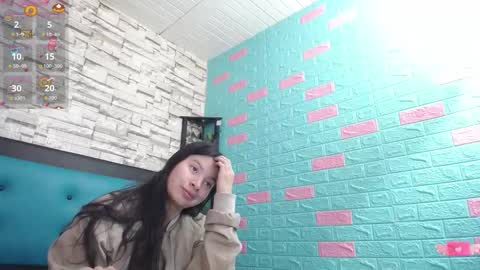  MAILY CAN  online show from October 6, 12:34 pm