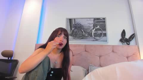 maily_parker online show from March 4, 12:13 pm