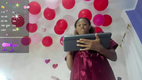 Mailyn online show from February 12, 1:09 am