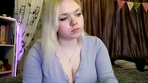 Karen online show from February 23, 4:42 pm