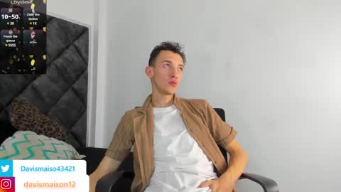 Maison Davis online show from January 11, 10:18 pm