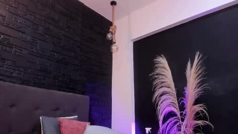 maite_smith69 online show from October 13, 12:51 pm