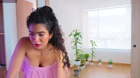   Lauu online show from June 2, 6:32 pm