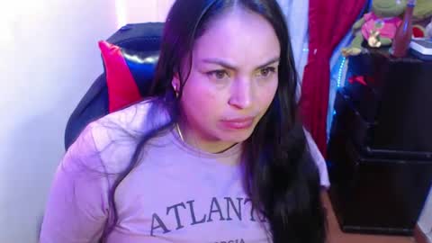 Snapshot of maitte_22 chatting on February 3, 6:02 am Hello friends Im on another account    online show from February 3, 6:02 am