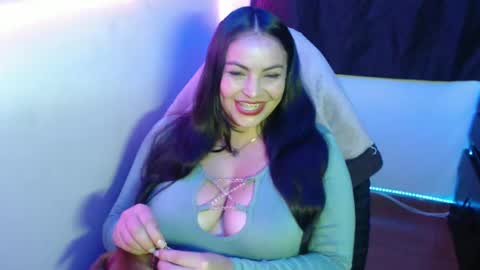 Snapshot of maitte_22 chatting on February 22, 1:55 am Hello friends Im on another account    online show from February 22, 1:55 am