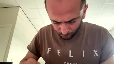 majest1k online show from January 19, 10:03 am