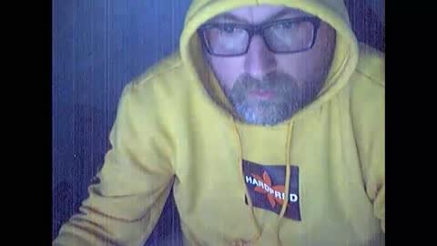 Snapshot of majorgunit chatting on December 3, 5:15 am Chris online show from December 3, 5:15 am