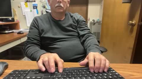 majormike34 online show from January 19, 1:59 am