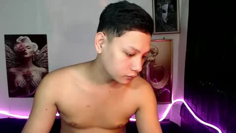 makehugecock online show from September 25, 9:16 am