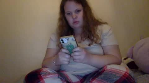 makemesquirt06 online show from October 23, 1:51 am