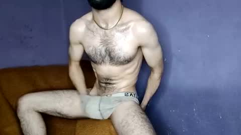 makeumelt690 online show from November 19, 10:30 pm