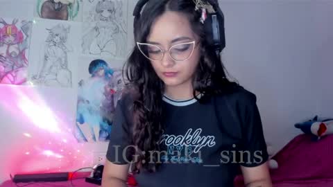 Maki Sins online show from April 9, 4:49 am