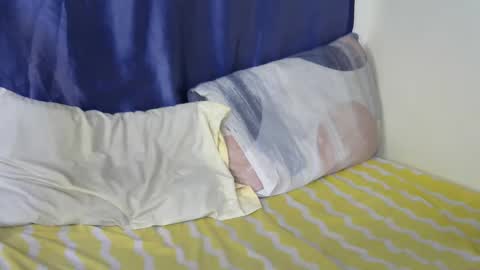 malaika_musa online show from September 22, 3:43 am