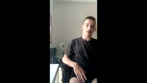male20y online show from May 1, 3:17 pm