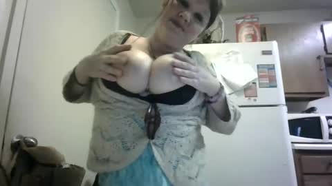 malinda702 online show from March 3, 11:03 pm