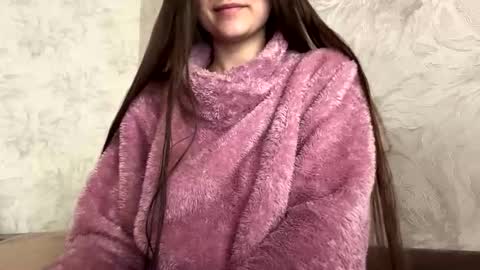 Snapshot of malinka_sweet19 chatting on September 12, 6:26 am malinka_sweet19 online show from September 12, 6:26 am