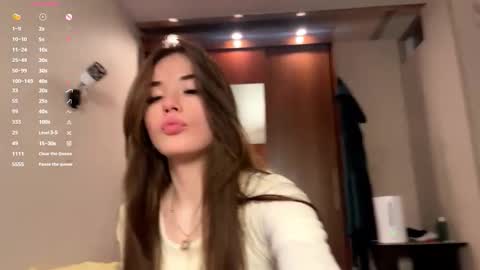 Jinny online show from February 8, 3:59 pm