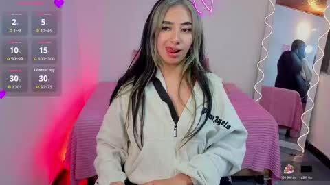 Malory  online show from November 1, 6:40 pm