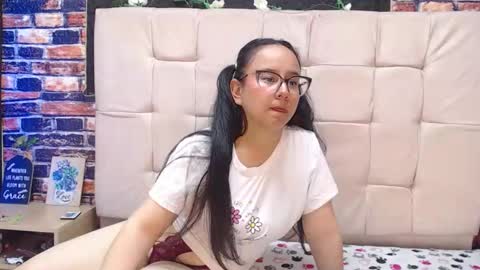 maloryblack303av online show from April 15, 4:38 am