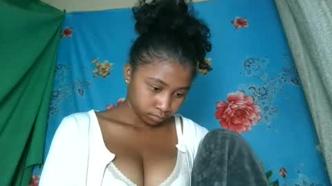 mamieriela online show from July 22, 6:54 pm