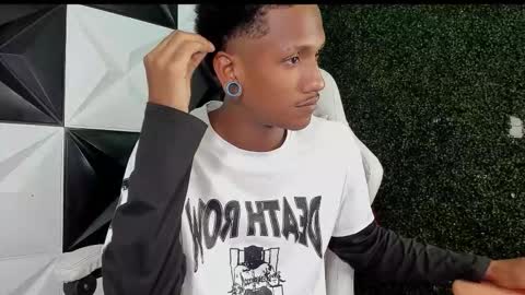 man_san11 online show from March 14, 4:44 pm