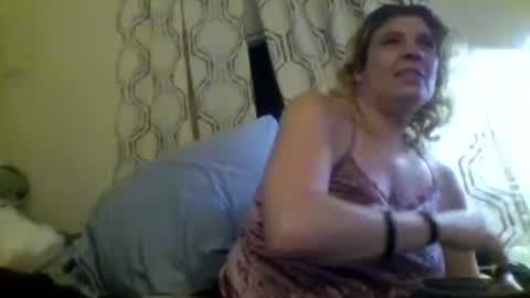 mindy22 online show from June 16, 4:05 am