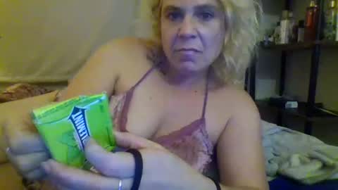 mindy22 online show from November 1, 10:14 am