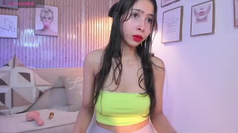 mandy_bloom online show from April 18, 8:20 pm